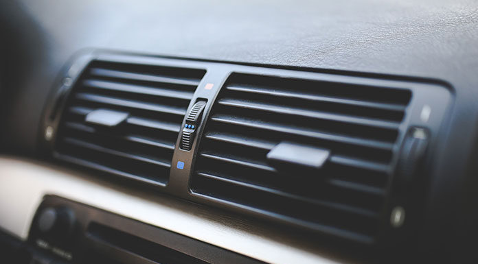 Odgrzybianie klimatyzacji samochodowej