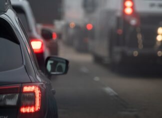 Bezpieczeństwo na drodze – jak ważny jest sprawny układ hamulcowy