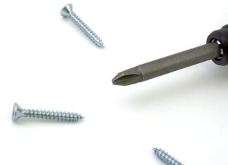 Jak odkręcić śrubę z zepsutym gwintem torx? Jak odkręcić śrubę z zepsutym gwintem torx?