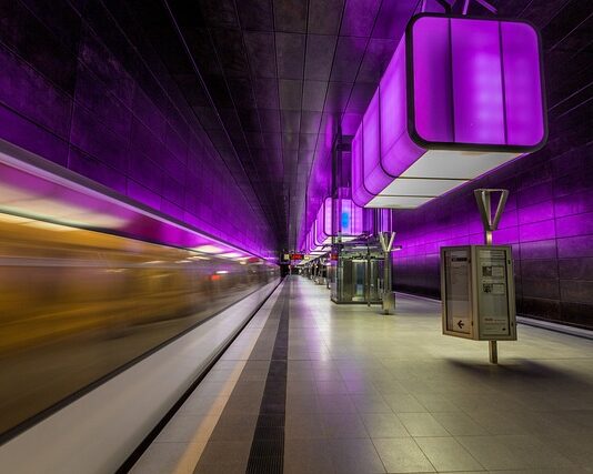 Czy masz prawo używać świateł przeciwmgielnych tylnych jeżeli mgłą ogranicza widoczność na odległość 100 m?